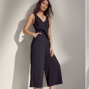 Aritzia Wilfred New Écoulement V Jumpsuit